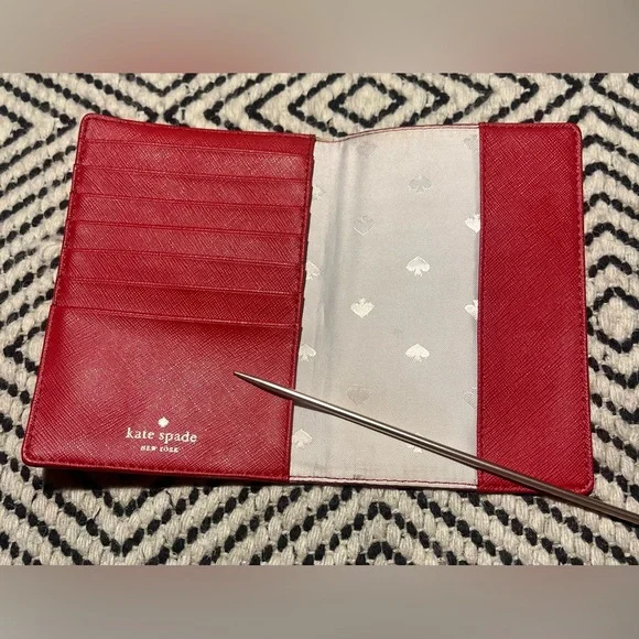 Kate Spade Red Heart Print Passport Holder - Picture 2 of 3